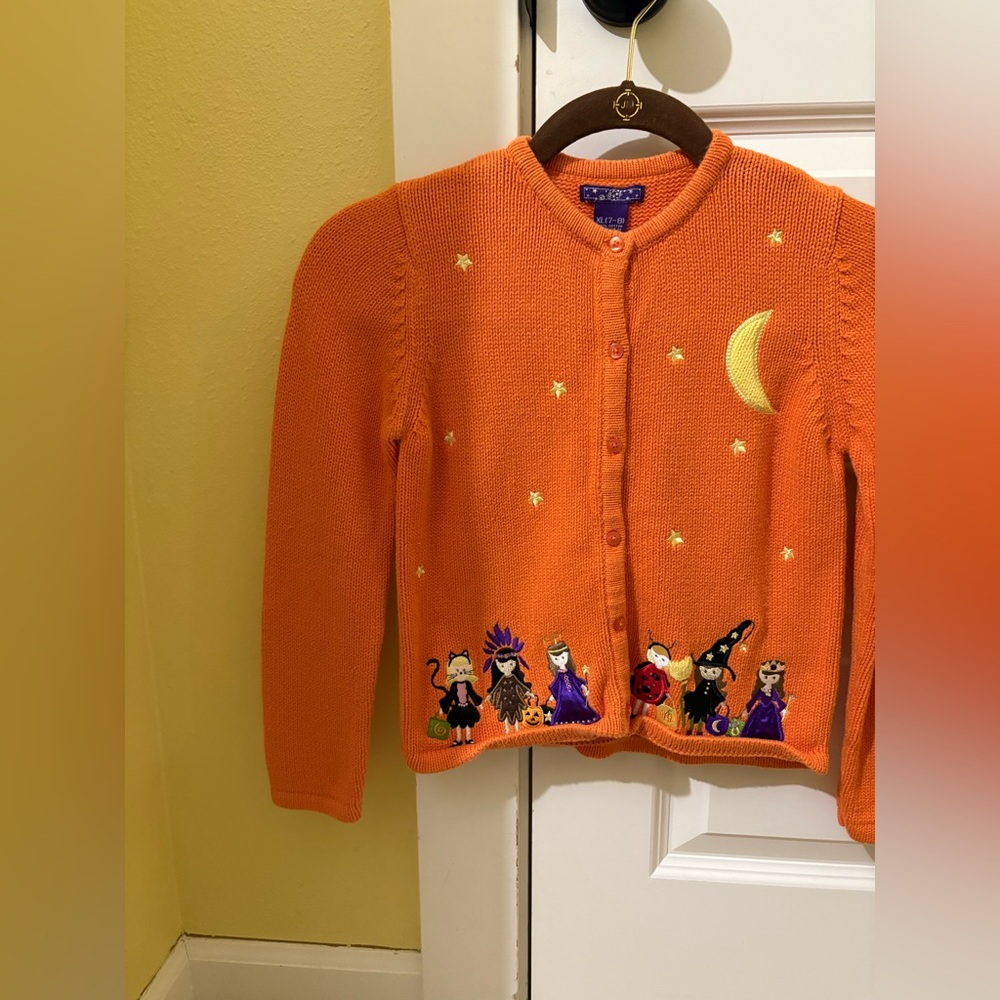 Vintage Halloween Cardigan with Witch and Cat Embroidery Sweater - size 7/8